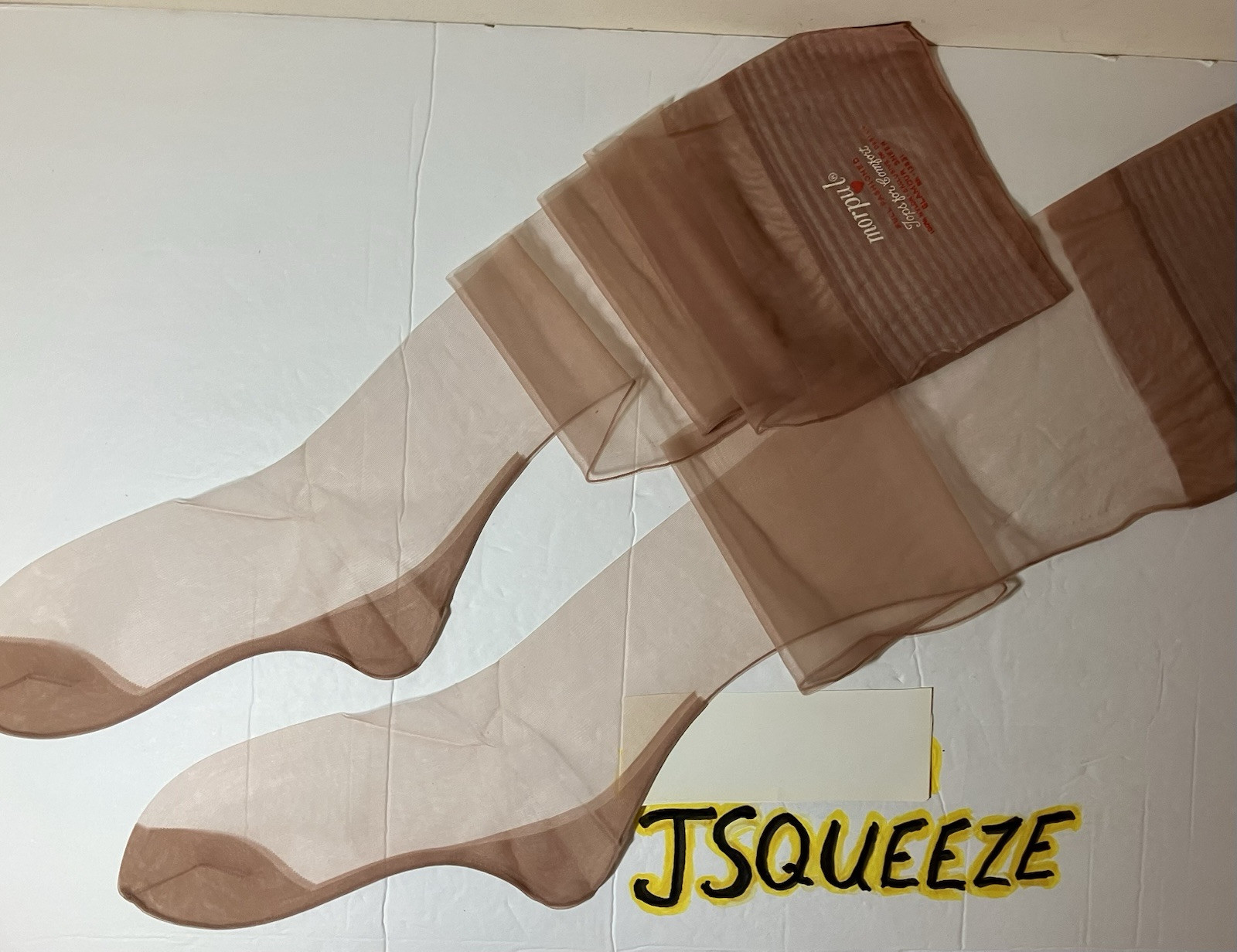 3 PAIR 1940 FULL FASHIONED GLAMOUR SHEER NYLON STOCKINGS CUBAN HEEL SEAMED BEIGE