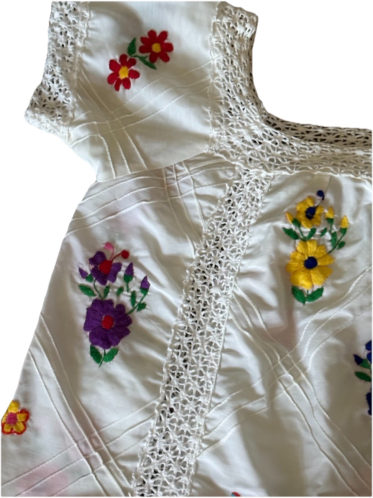 Vintage Handmade Mexican Peasant Style Embroidered White Flowered Blouse S/M