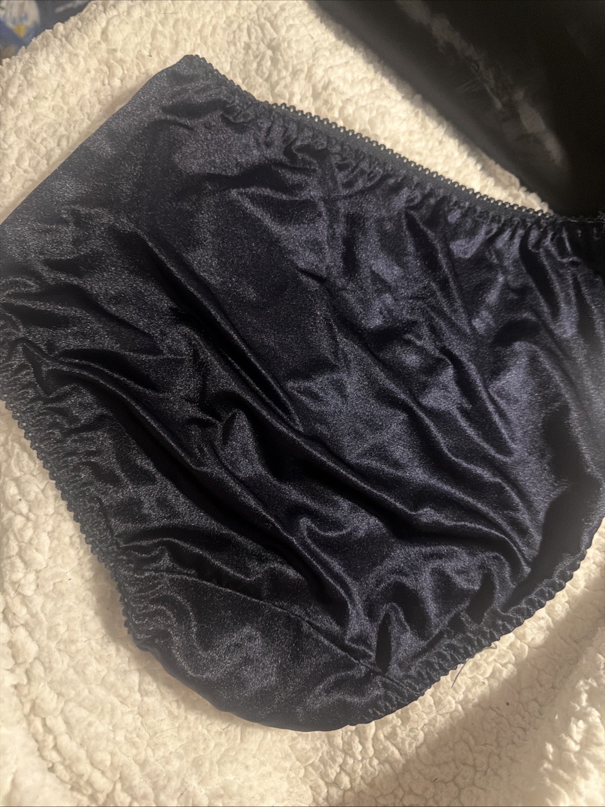 VANITY FAIR SECOND SKIN BLACK 48301 liquid smooth satin HI LEG panties L / 7 VTG