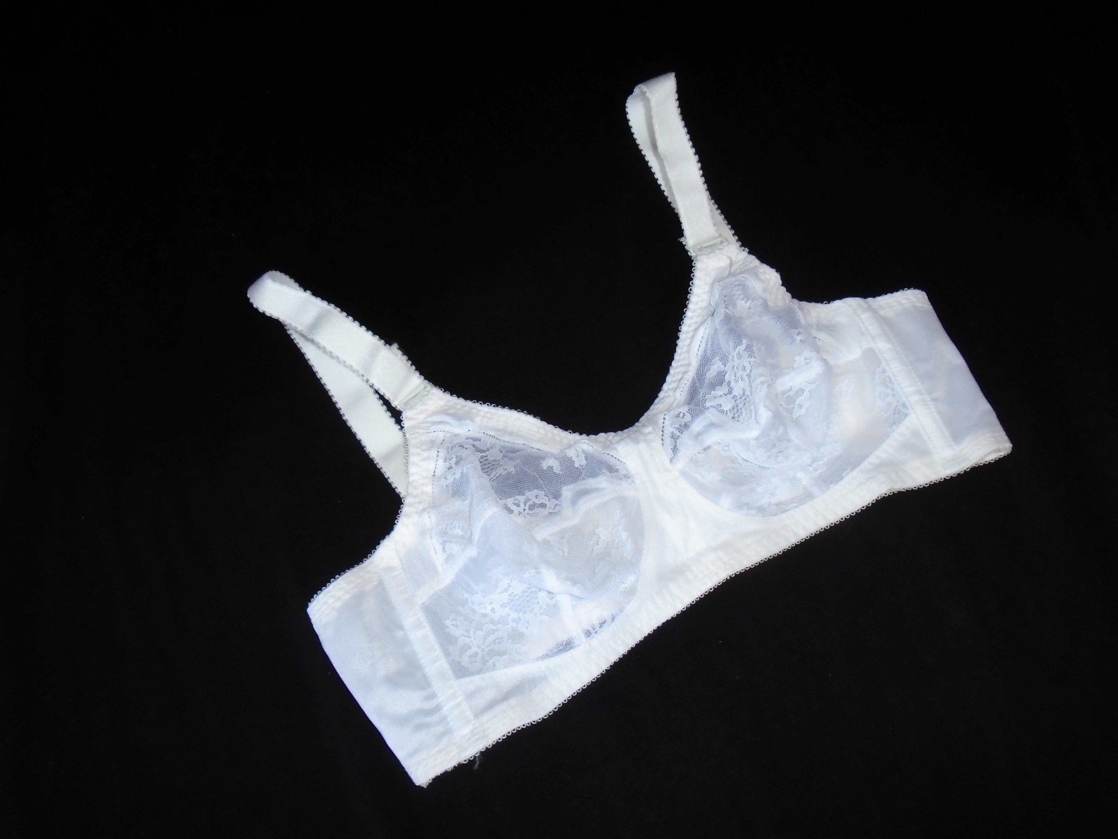 34C NWT White Lace U/W Unlined Vintage BALI BOW Wireless Bra #3500 34C