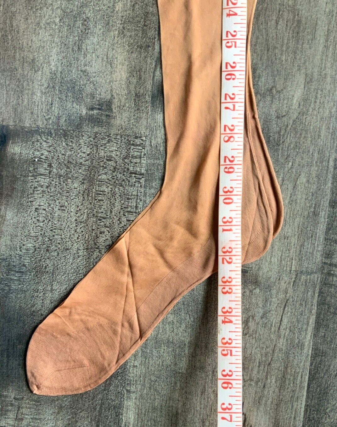 NEW Vintage TOWNWEAR Woman’s Sheer RAYON Stockings Back Seam CUBAN HEEL – 10.5