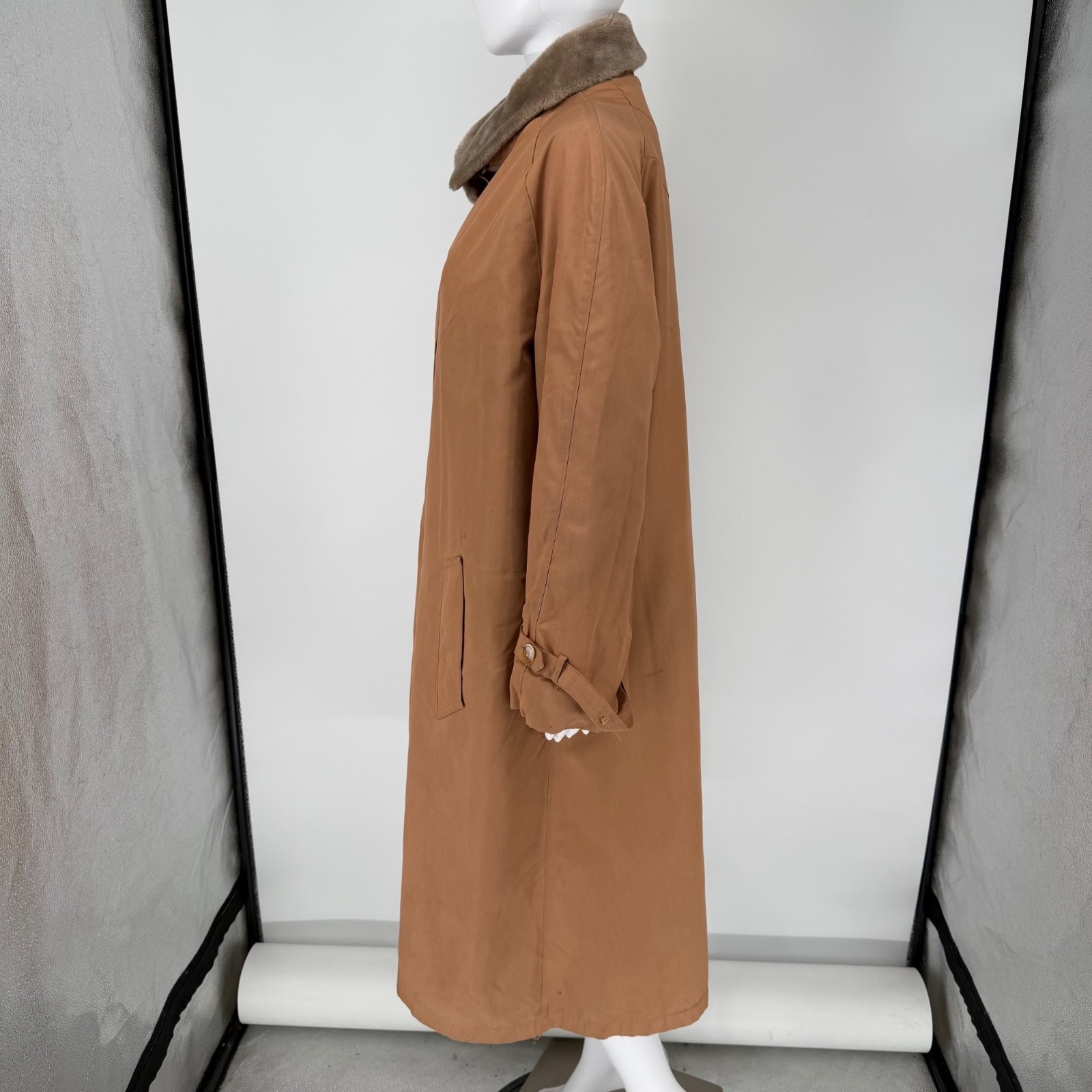 Vintage 1970s Misty Harbor Borgazia Faux Fur Lined Any Weather Coat (L/XL)
