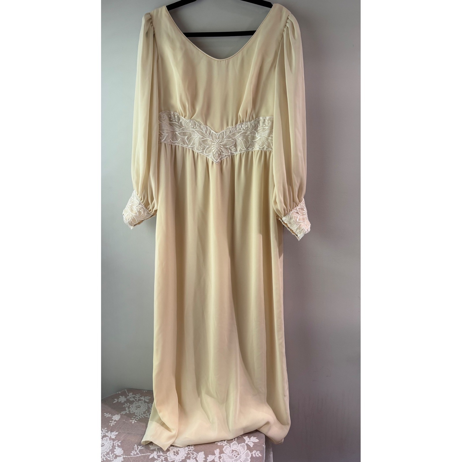Vintage Empire Waist Maxi Dress Women Cream Good Floral Embroidered Boho 70s