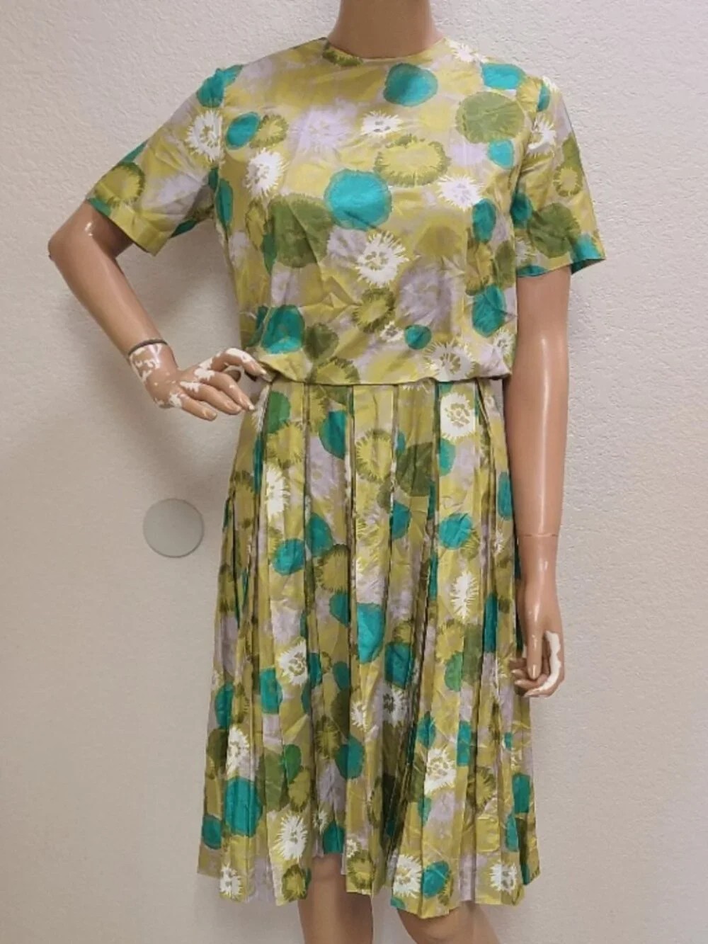 VINTAGE 50s STANTON JR&rsquo;S PETITE MID-CENTURY PRINT DRESS PLEATED SILK-LIKE sz 11