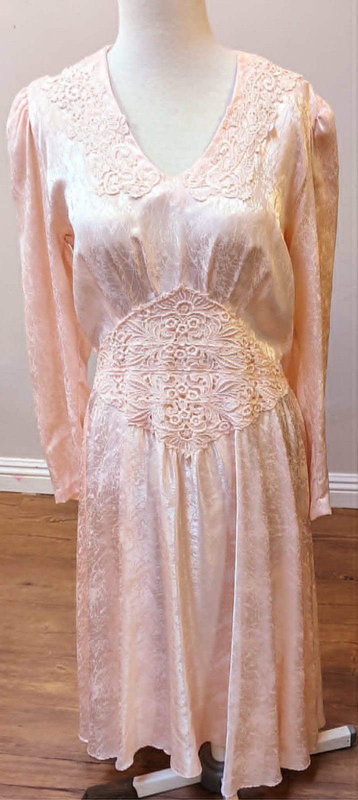 R & K Vintage 80s Pink Midi Dress 14 Lace Lightweight Wedding Applique