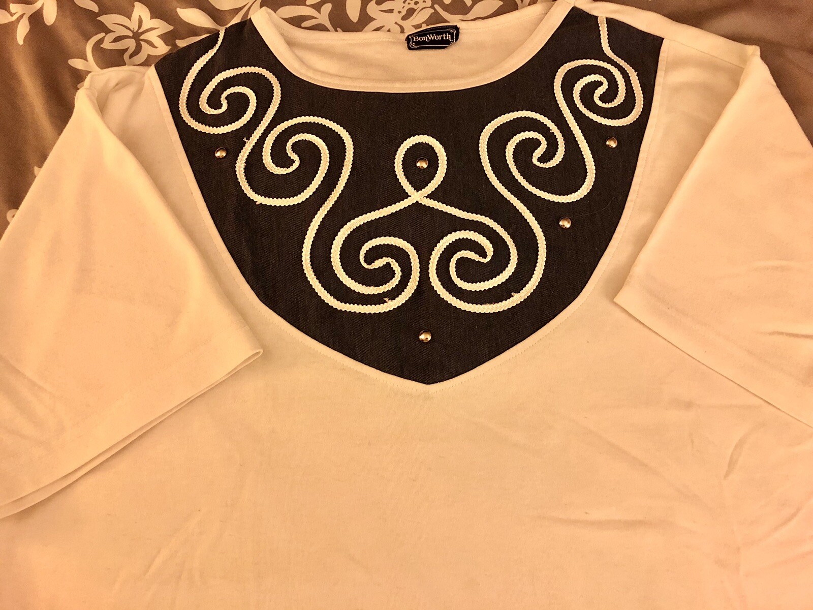 Women’s Size XL Short Sleeve Blue On White Cotton Blend 1980’s Top 22” Long
