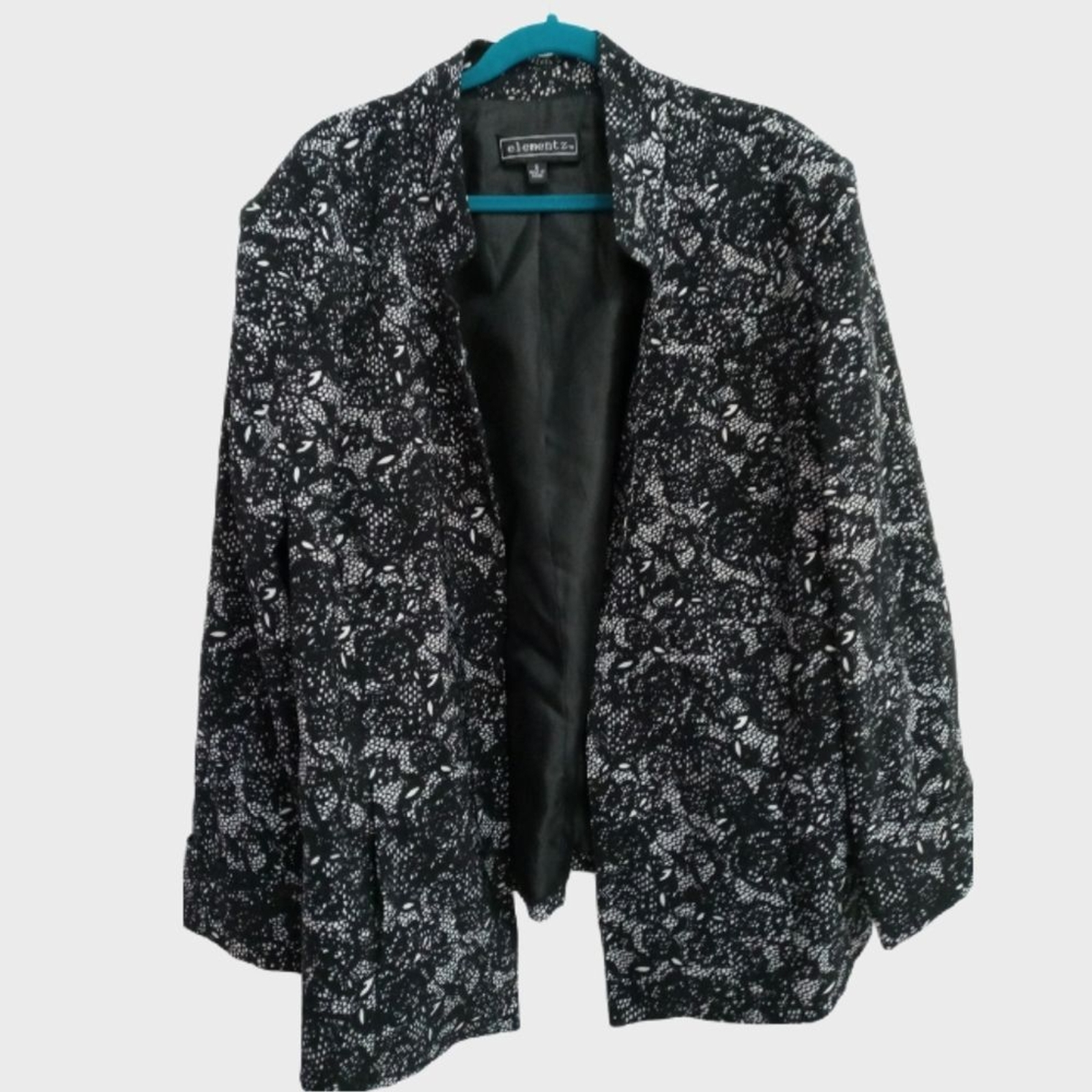 elementz women&rsquo;s Blazer/ Jacket Color Black & White/Size S