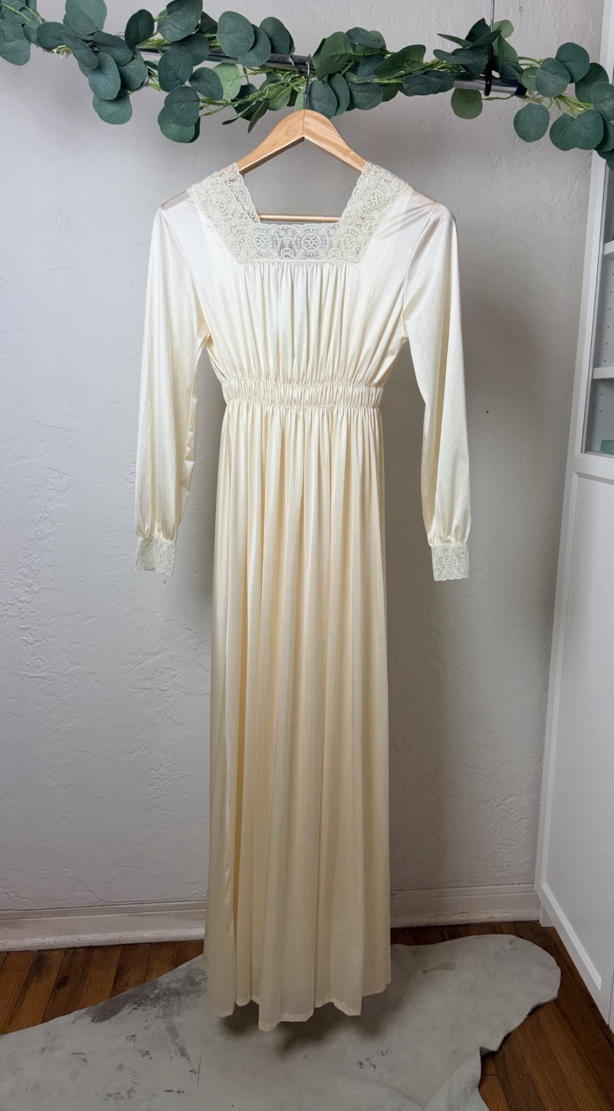 Vintage Miss Elaine Peignoir Set Ivory Lace Bridal Robe Gown Small USA