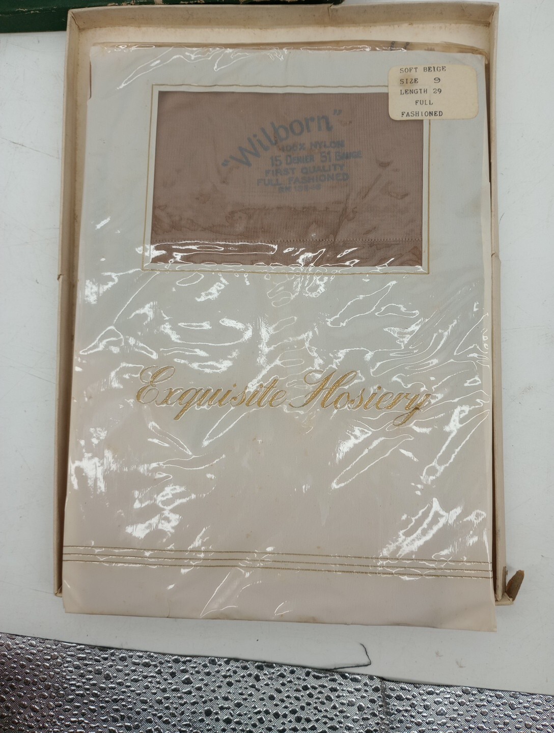 Vtg WILBORN Exquisite Hosiery Size 9 Soft Beige L29 Full Fashioned Orig Box Read