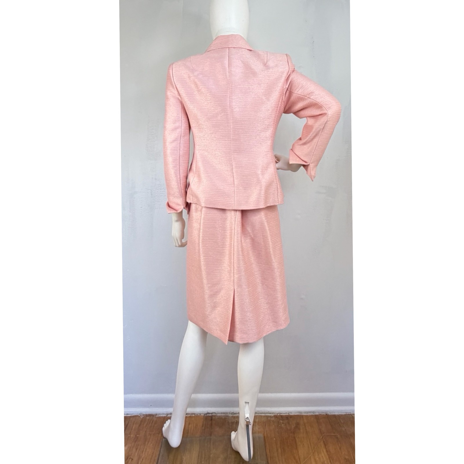 Vintage Women&rsquo;s Skirt Suit Pink White Thread Blazer & Skirt Y2K Size 6 Petite