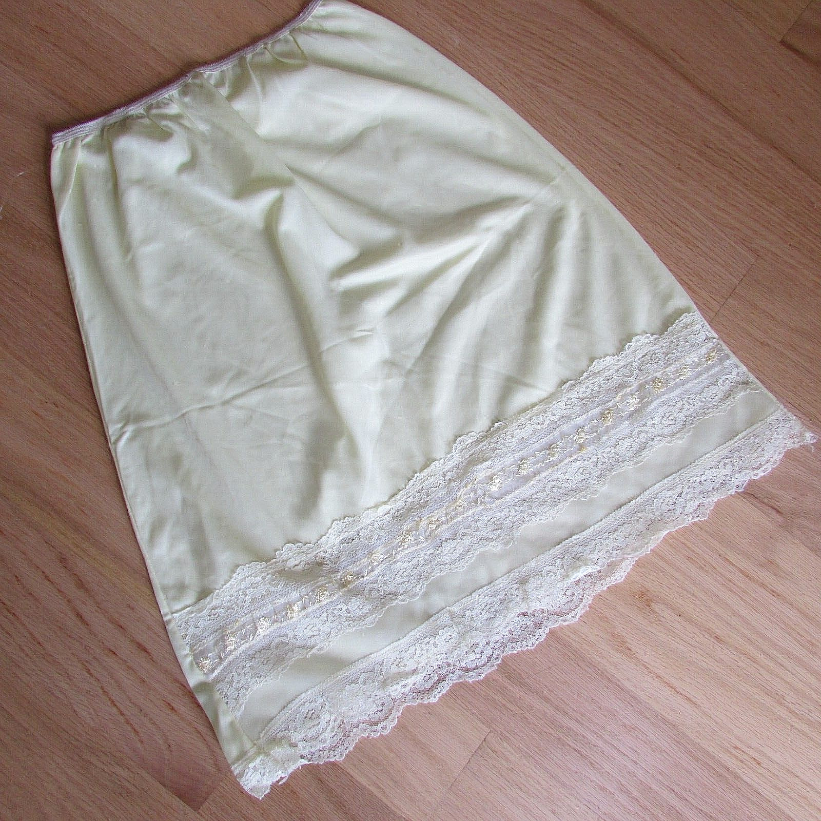 new Vintage Nylon Half SLIP yellow-LACE -NWOT
