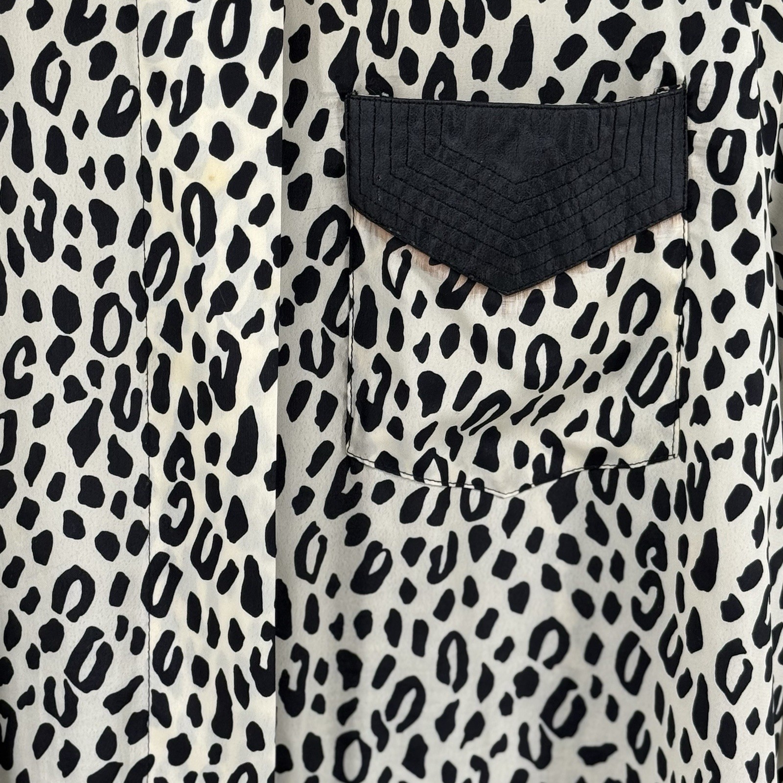 Vintage Jordan Leopard Print Button Down Blouse Black Contrast Collar Size 9/10