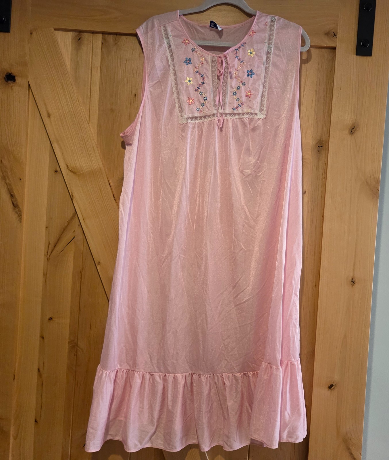 NWOT Vtg Tiger Lily Size 48 XL Pink Satin Embroidered Nightgown Lace Sleeveless