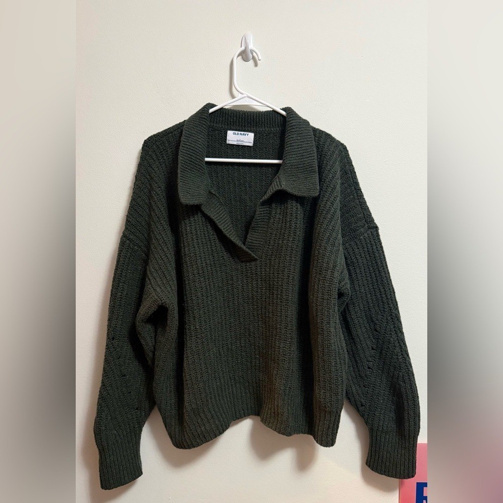 Old Navy – Women&rsquo;s Slouchy Dark Green V-Neck Sweater – Size Large