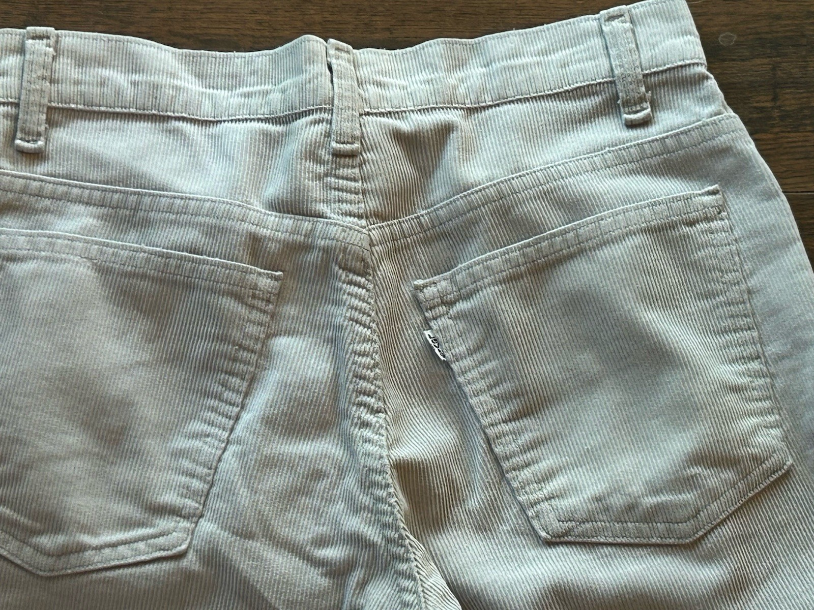 True Vintage Levi’s 80’s White Tab Corduroy Pants 29/30 Made In USA Talon Zip