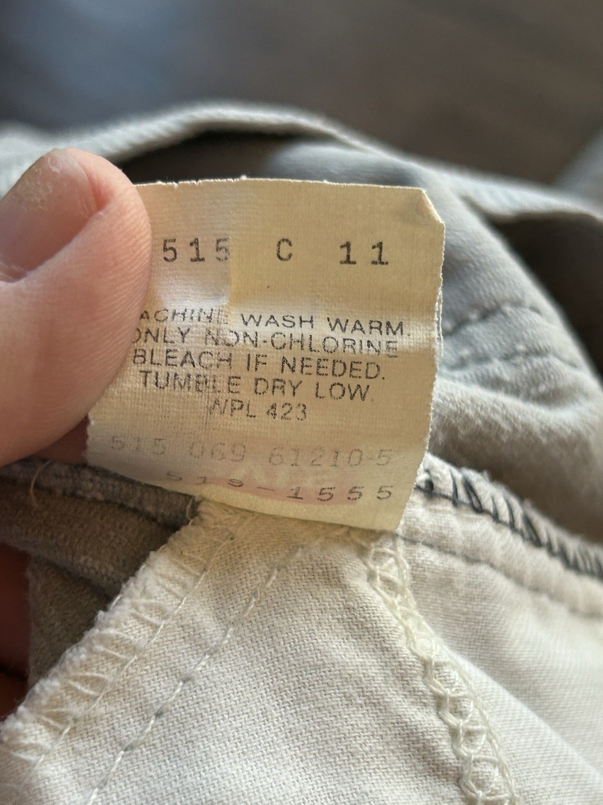 True Vintage Levi’s 80’s White Tab Corduroy Pants 29/30 Made In USA Talon Zip