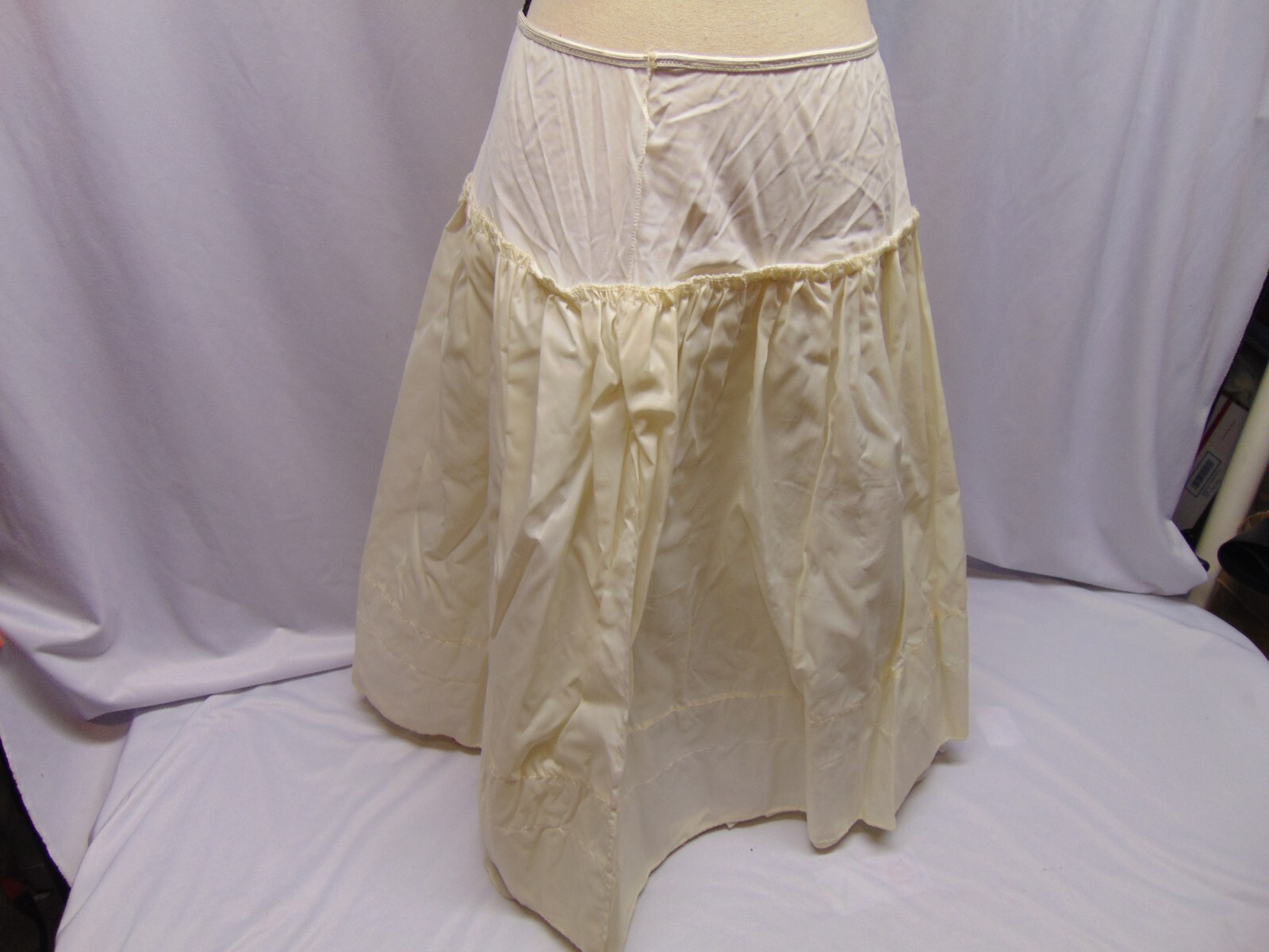 Lord Taylor SaraMae Nylon white dress Lingerie stretchable waist Large size 23&Prime;