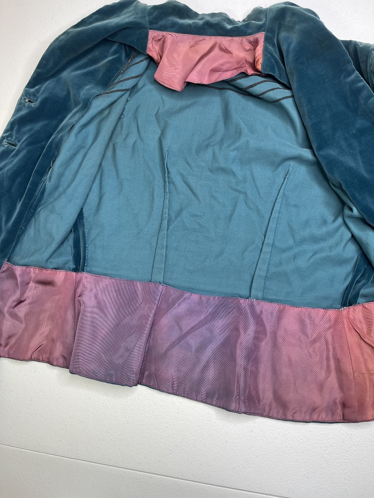 vintage velvet skirt suit matching blazer and skirt 1940/50