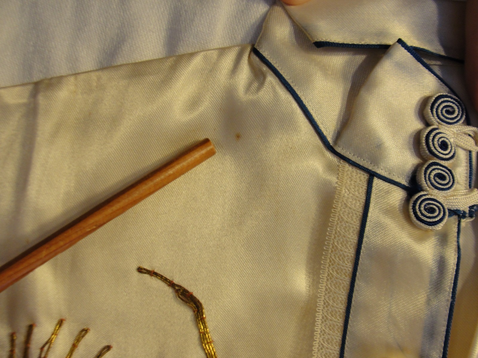 Vintage Hong Kong / Chinese Tunic and Pants Pajamas Dragon Embroidery