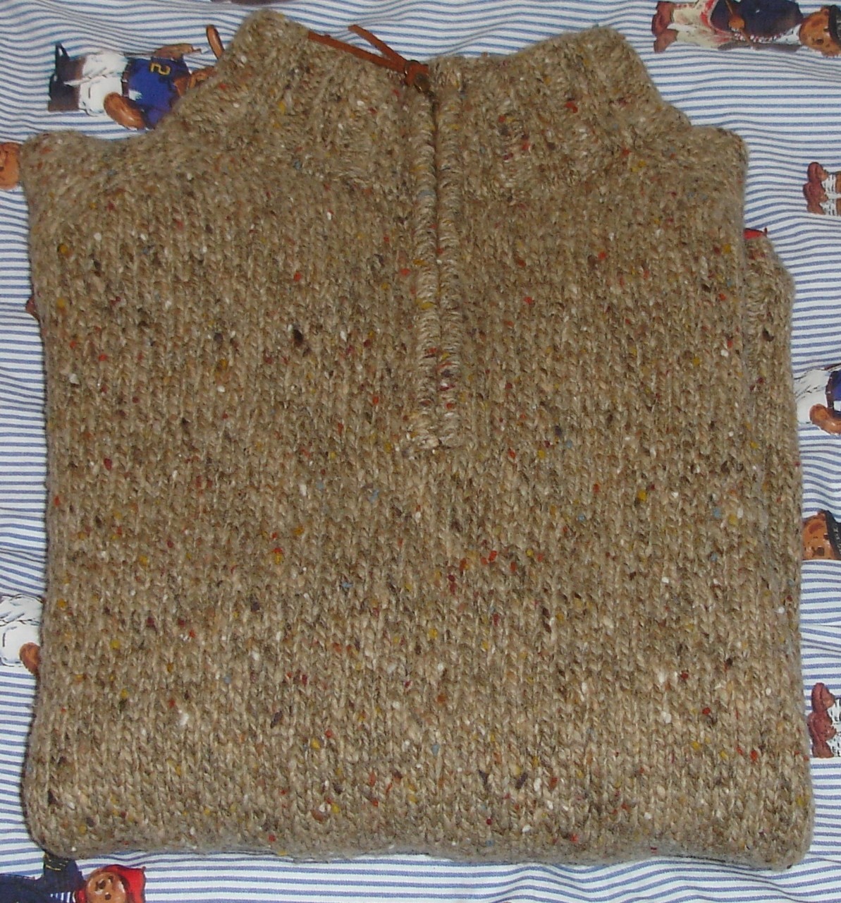 Ralph Lauren Vintage Fleck Chunky 100% Lambswool Pullover Sweater. Size Medium