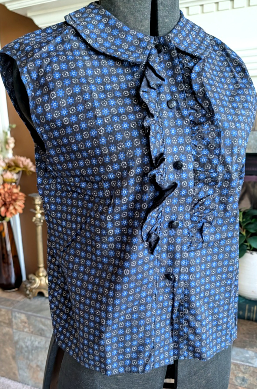 Vintage 1950s Navy Blue w/ pattern Cotton Sleeveless Blouse 1960s