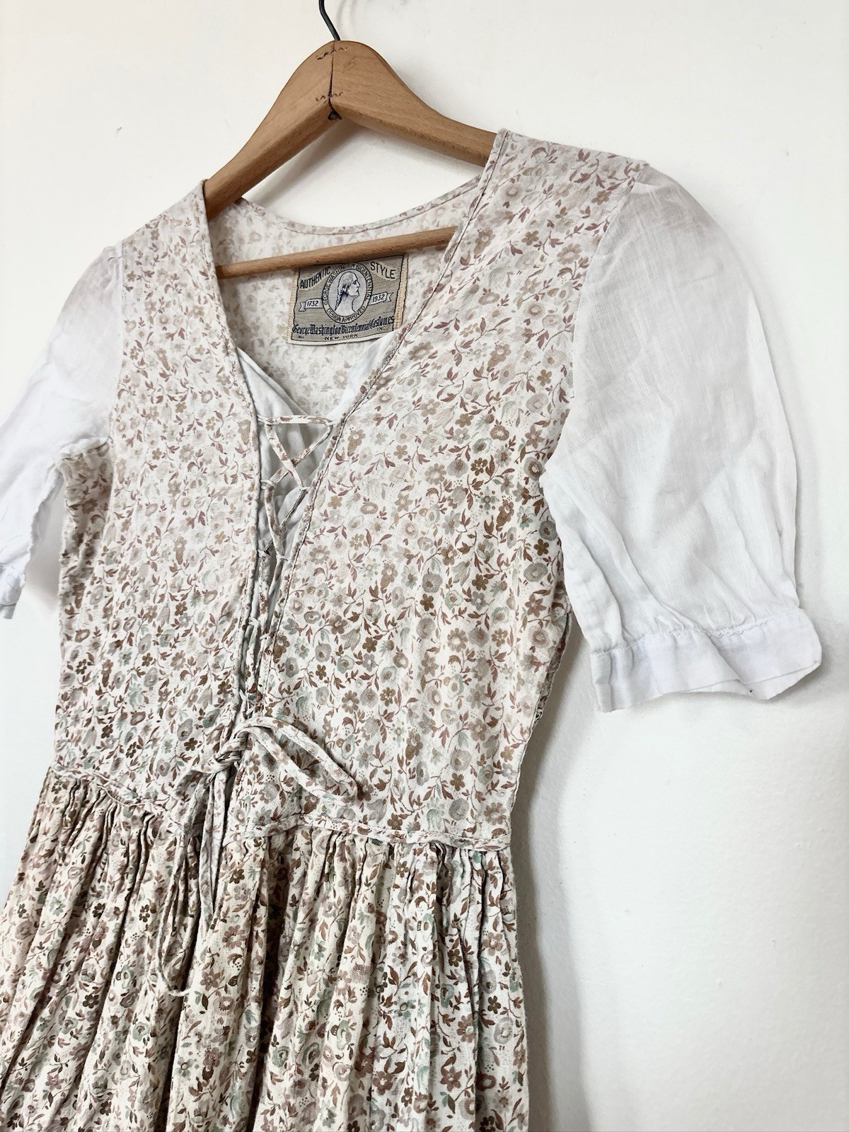 Antique 1932 George Washington Bicentennial Floral Cotton Colonial Costume Dress