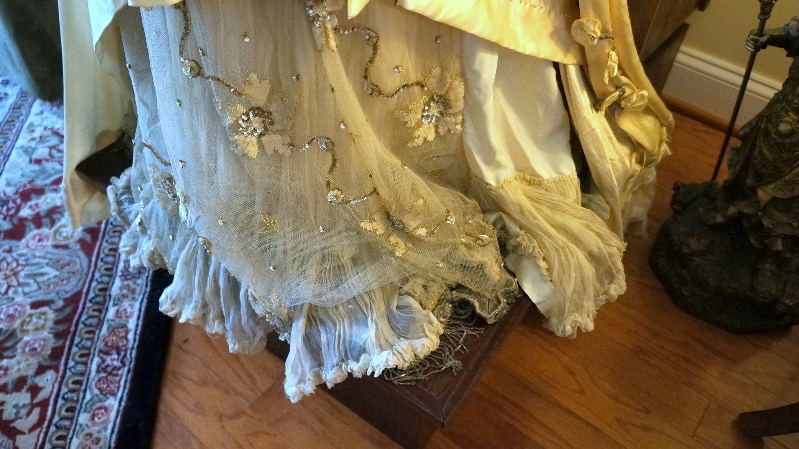 Rare early 1900&rsquo;s Rowntree &Sons Scarborough, Eng Wedding Dress/ Art Nouveau