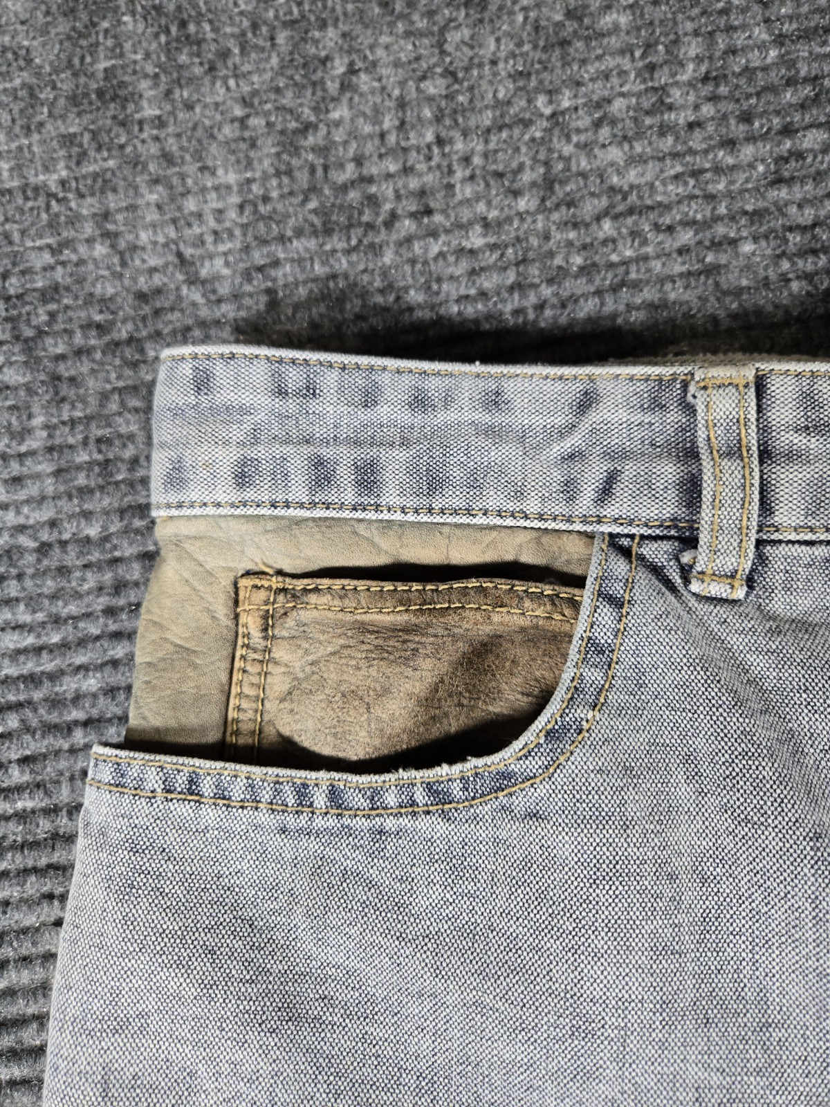 VTG Guess Mom Jeans High Waist Denim Leather USA Georges Marciano Distressed 32