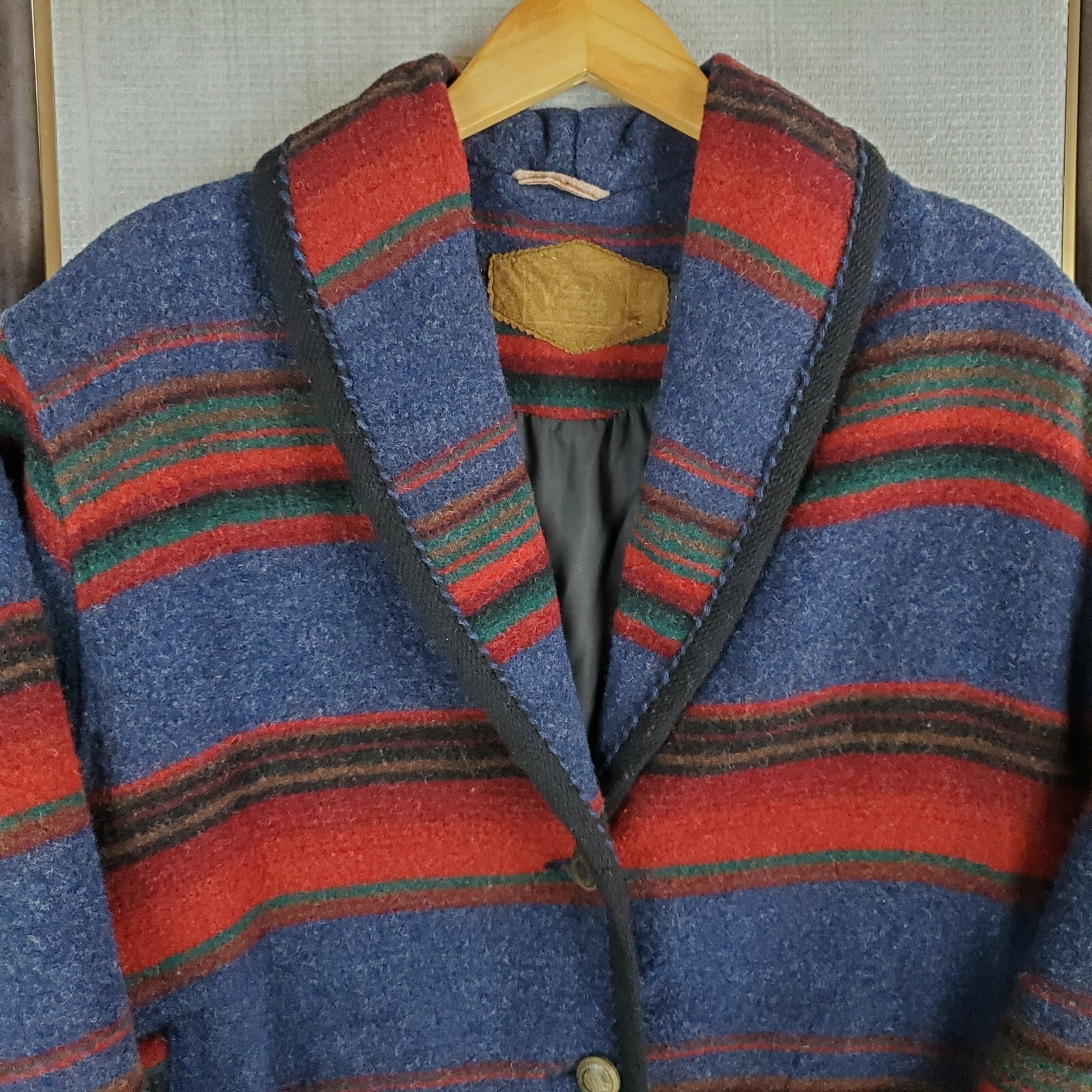 VTG WOOLRICH Size Medium Womens Made in USA Wool Southwest Barn Chore Coat