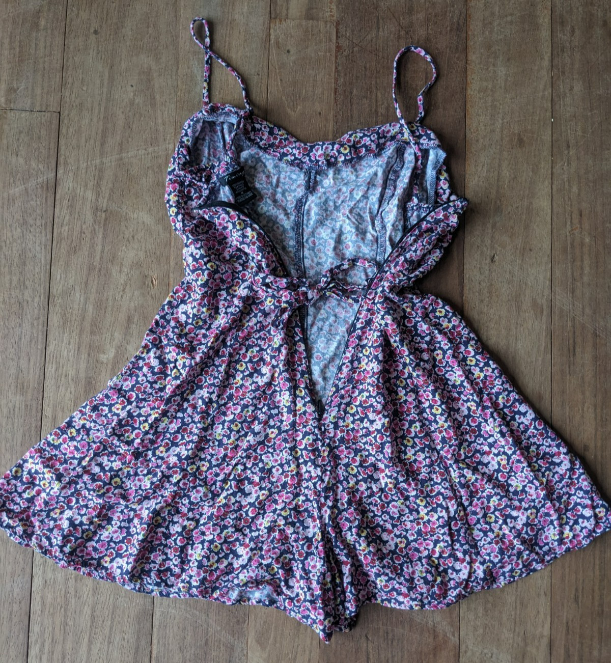 Size Medium Timing Vintage Playsuit Floral Romper Pink y2k 90&rsquo;s Beach Flower