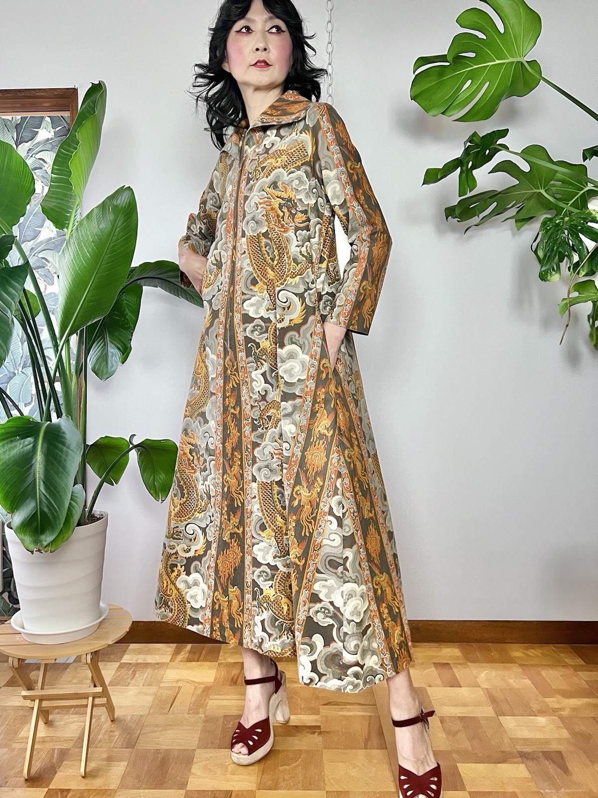 VTG 70s Dragon Cloud Print Cotton Hostess Maxi Dress Caftan Oriental Novelty S