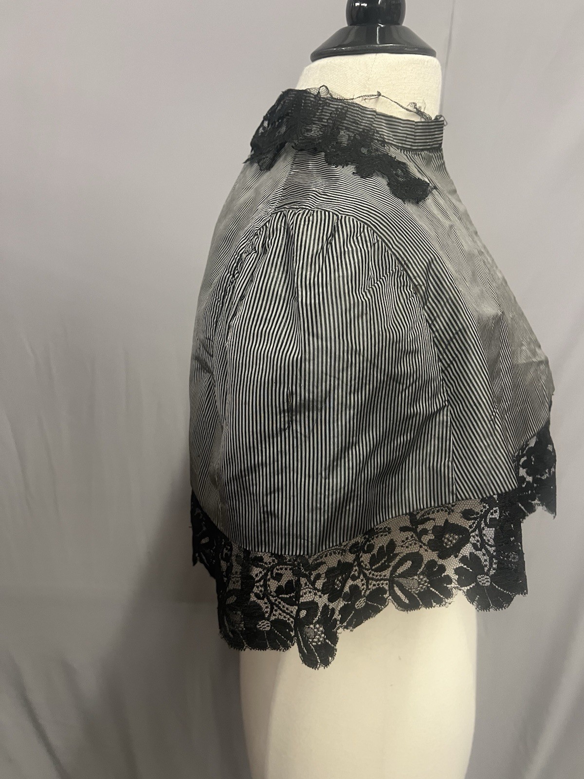 Antique 1860’s – 1880’s Gray & Black Pinstripe Caplet Cape Black Lace Trim