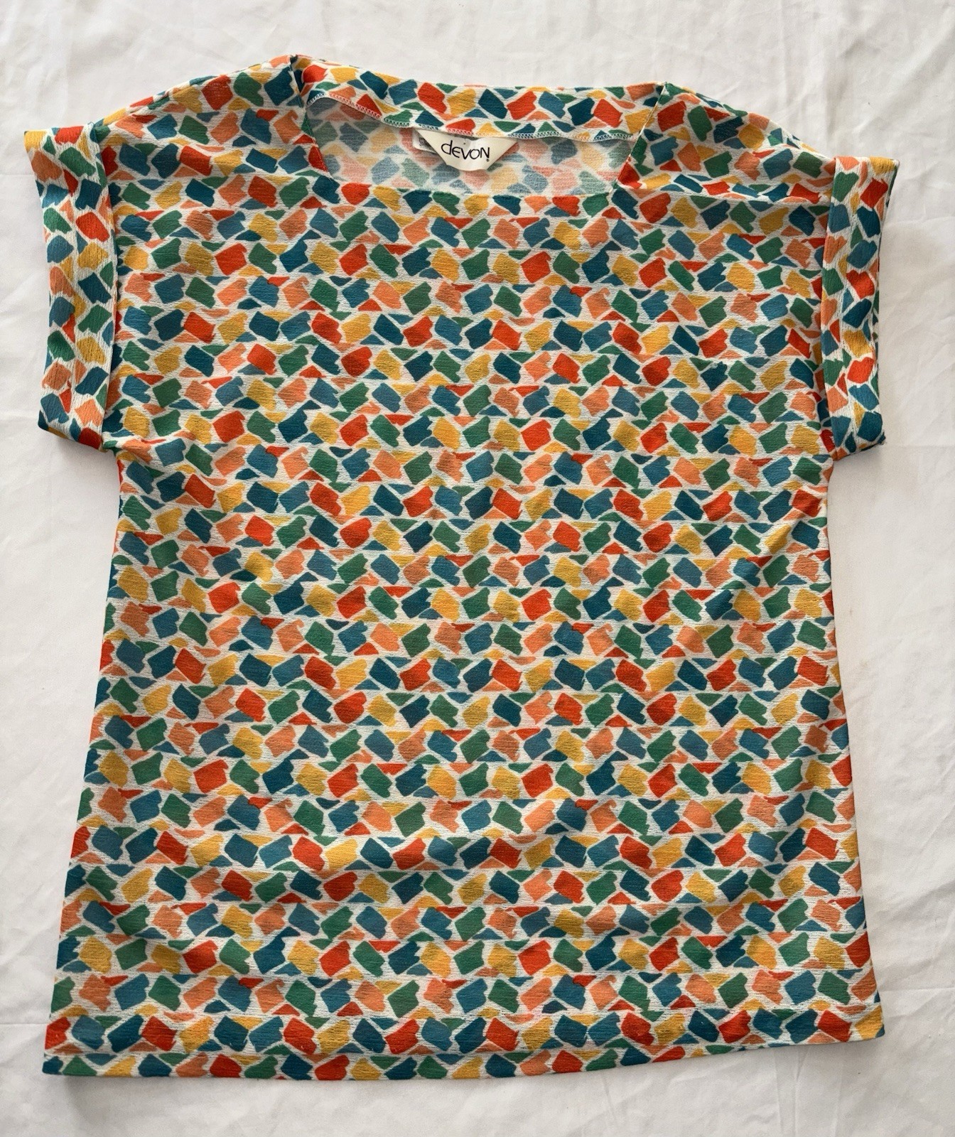 Vintage 70’s Women’s Geometric Short Sleeve Blouse Sz S Red Yellow Green EUC