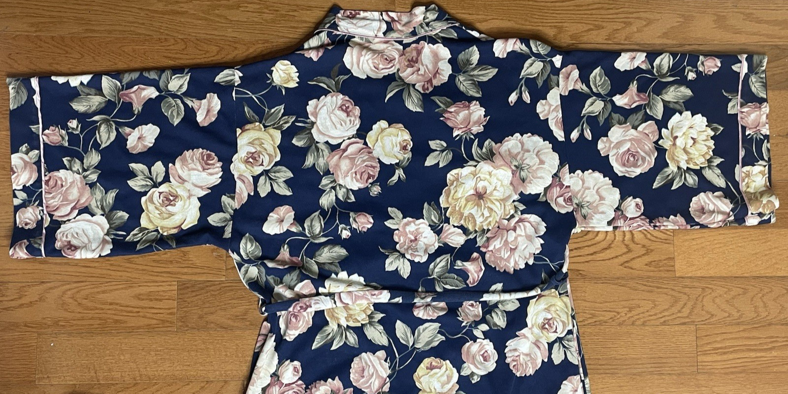 Vintage Maidenform Small Kimono Prairie Boho Cabbage Roses Navy Midi Robe USA