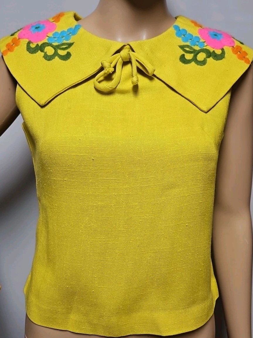 Vtg Mod/GoGo for J.P.&rsquo;s Only Union Made Embroidered Collar Top Linen? Petite XS?