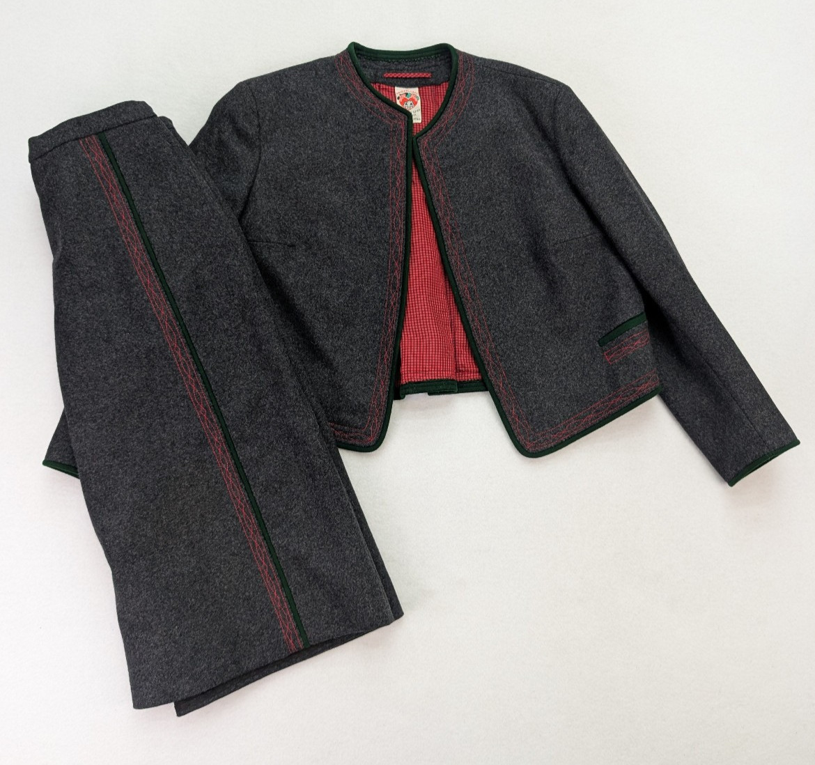 Vintage Women&rsquo;s Skirt Suit Original Lanz Salzburg Wien Innsbruck Size 42 Gray