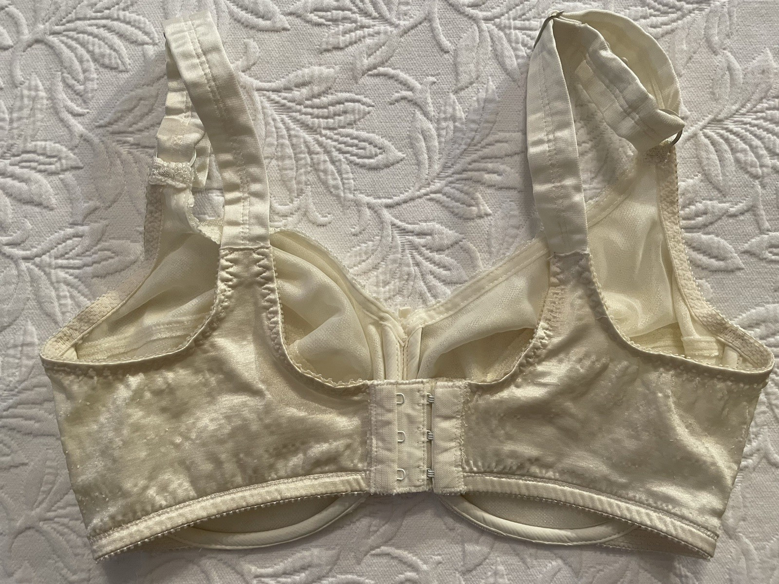 Vintage Warners Bra 34DD Perfect Support # 1500 ivory floral unlined underwired