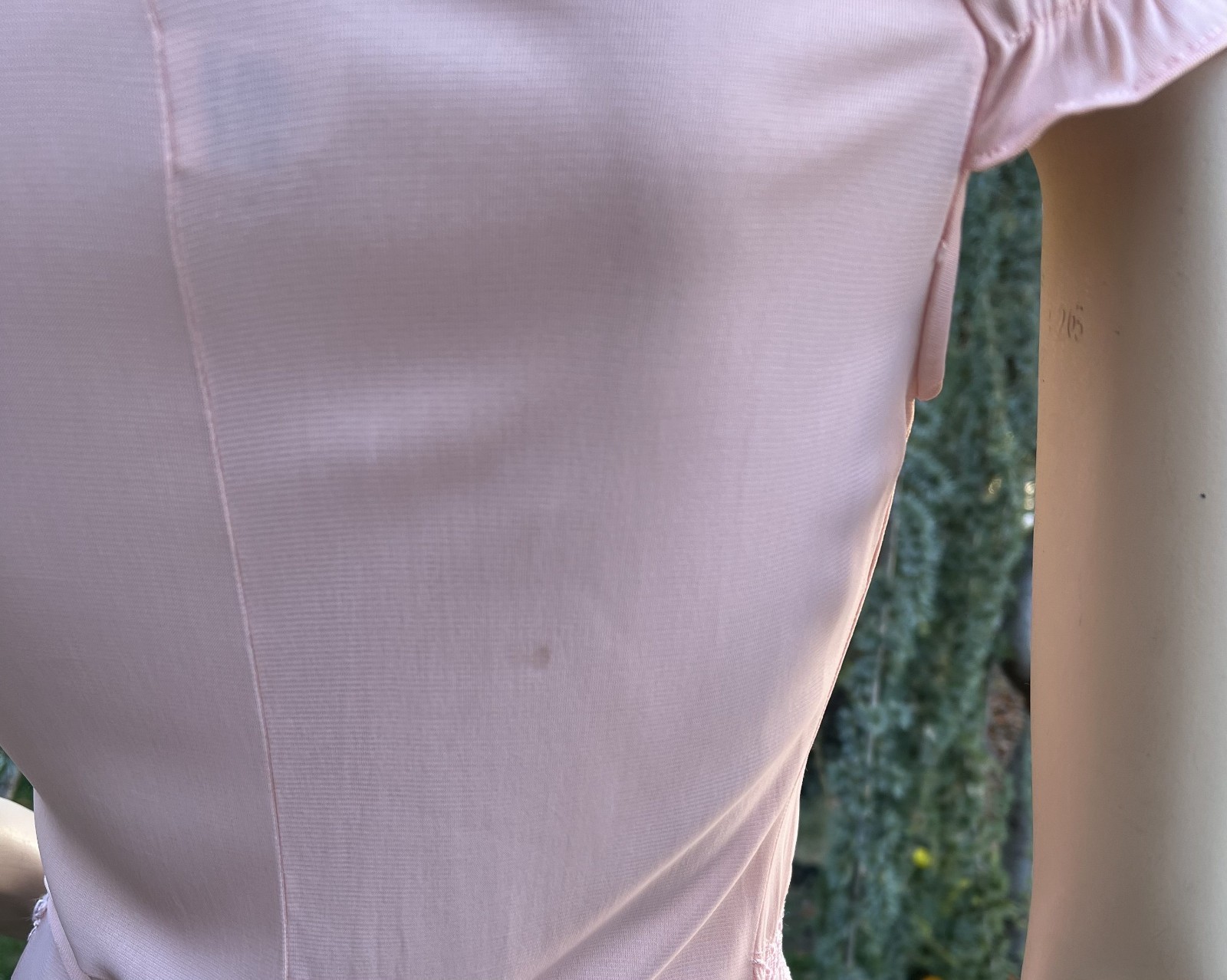 VINTAGE 1940&rsquo;s SEARS CHARMODE PEACH RAYON JERSEY SMOCKED NIGHTGOWN