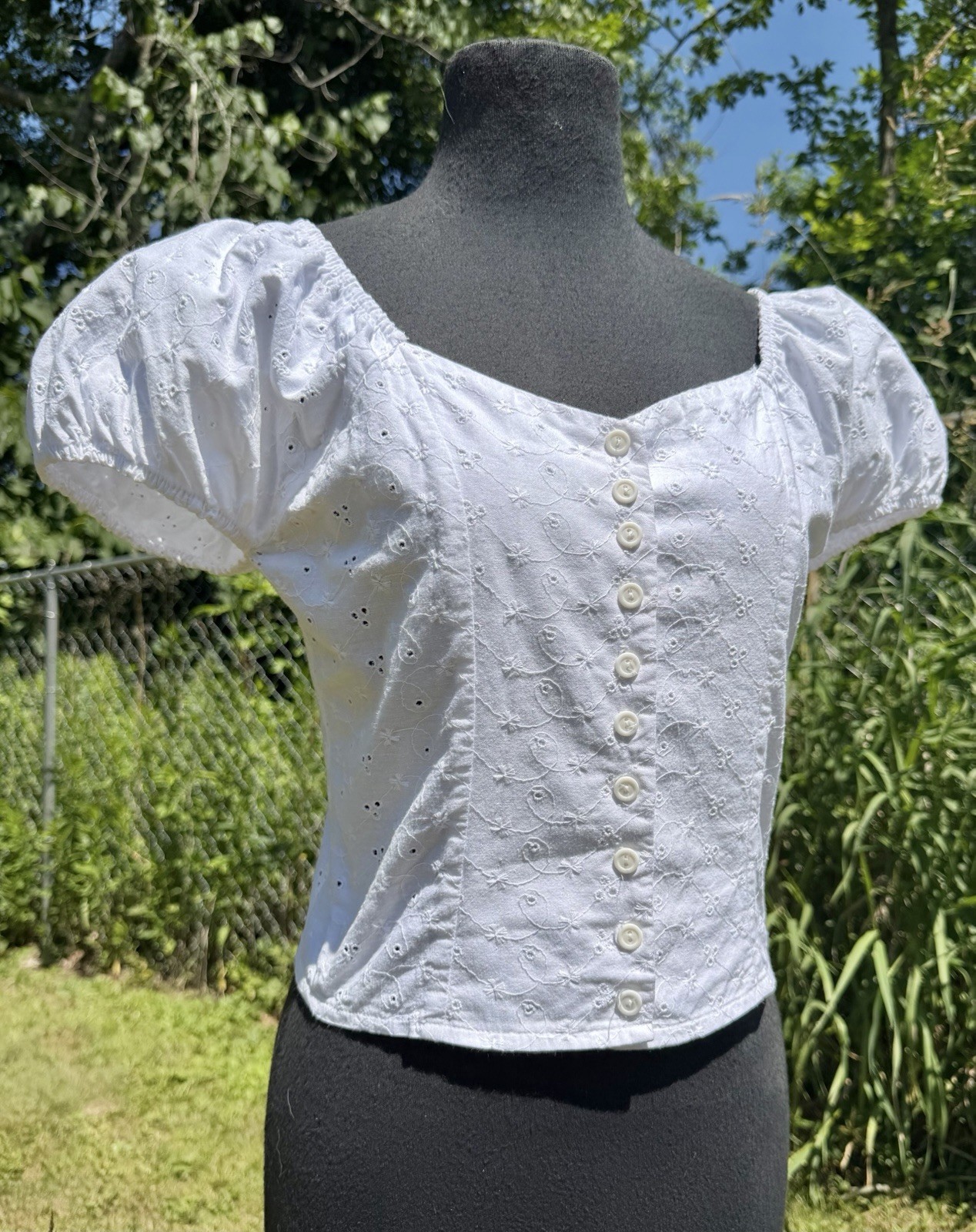 Vintage WHITE COTTON EYELET TOP 1990s Paris Sport Puff Sleeve Piratecore Blouse