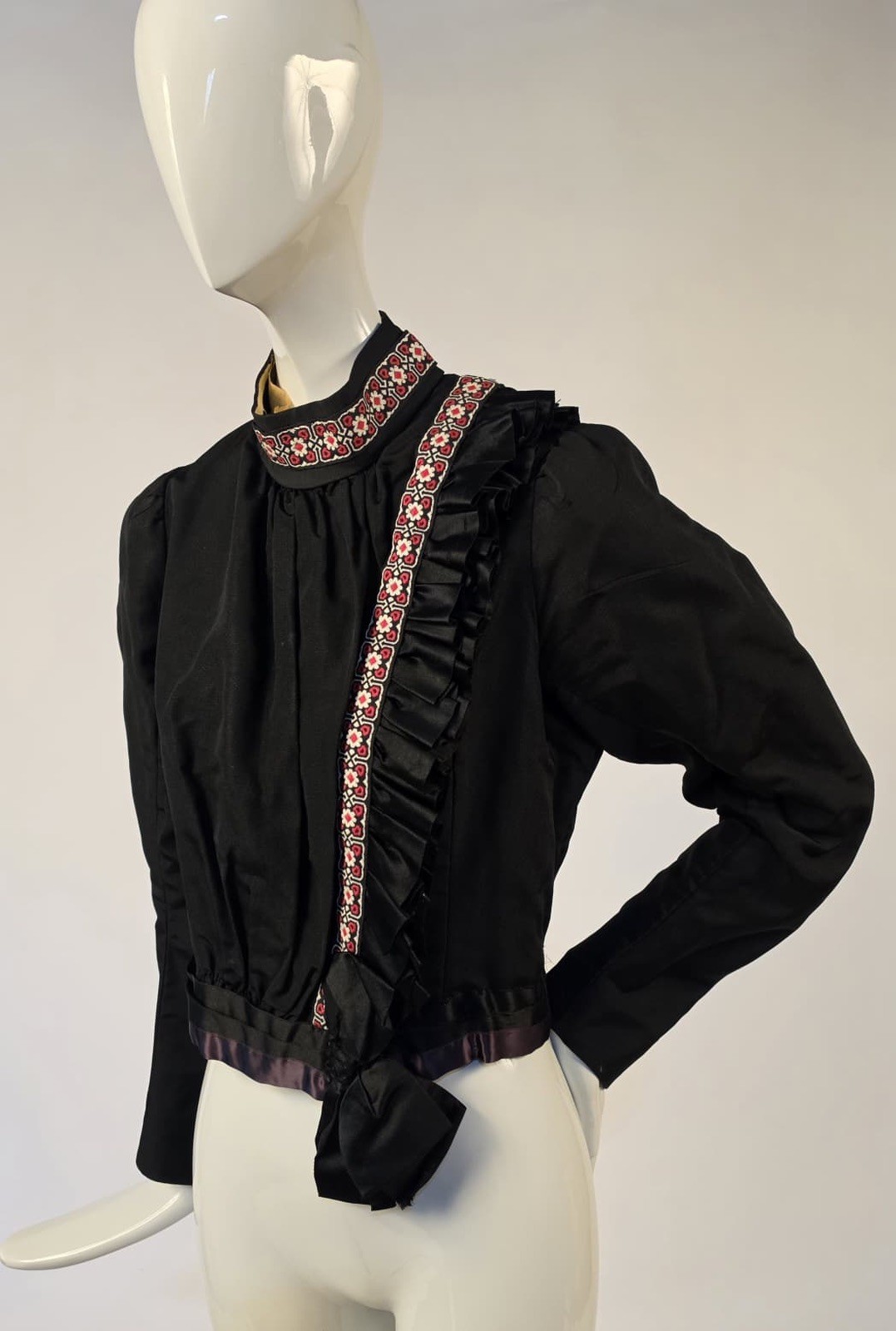 VICTORIAN 19TH C BLACK SILK JACKET W RUFFLE SATIN TRIM