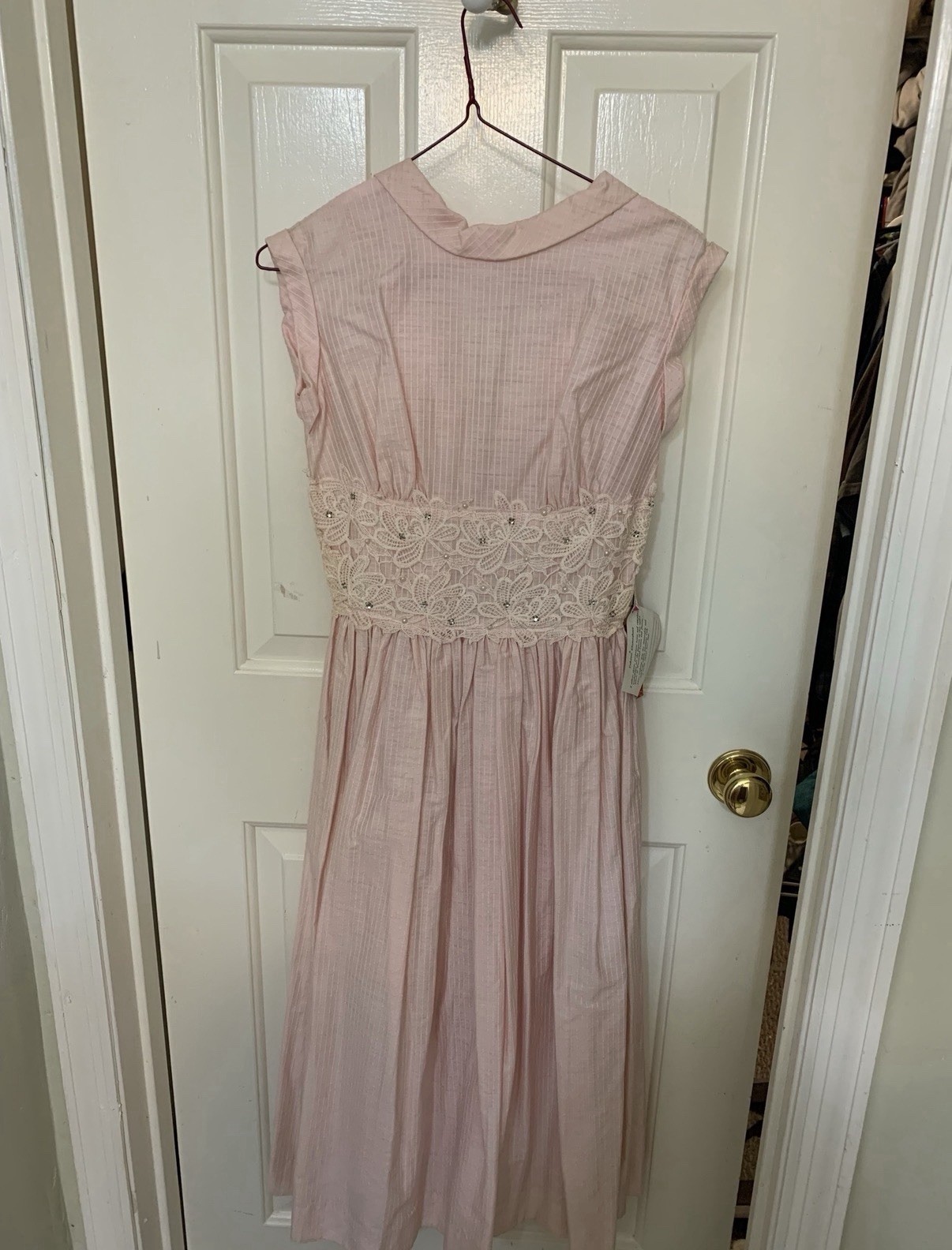 Vicky Vaughn 1950s Pink Fit & Flare Dress Lace Waist 34&Prime; 24&Prime;