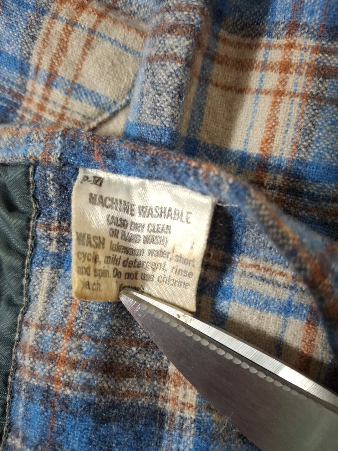Pendleton High Grade Western Wear Shirt Women&rsquo;s XL Wool Pearl Snap Vintage 70s