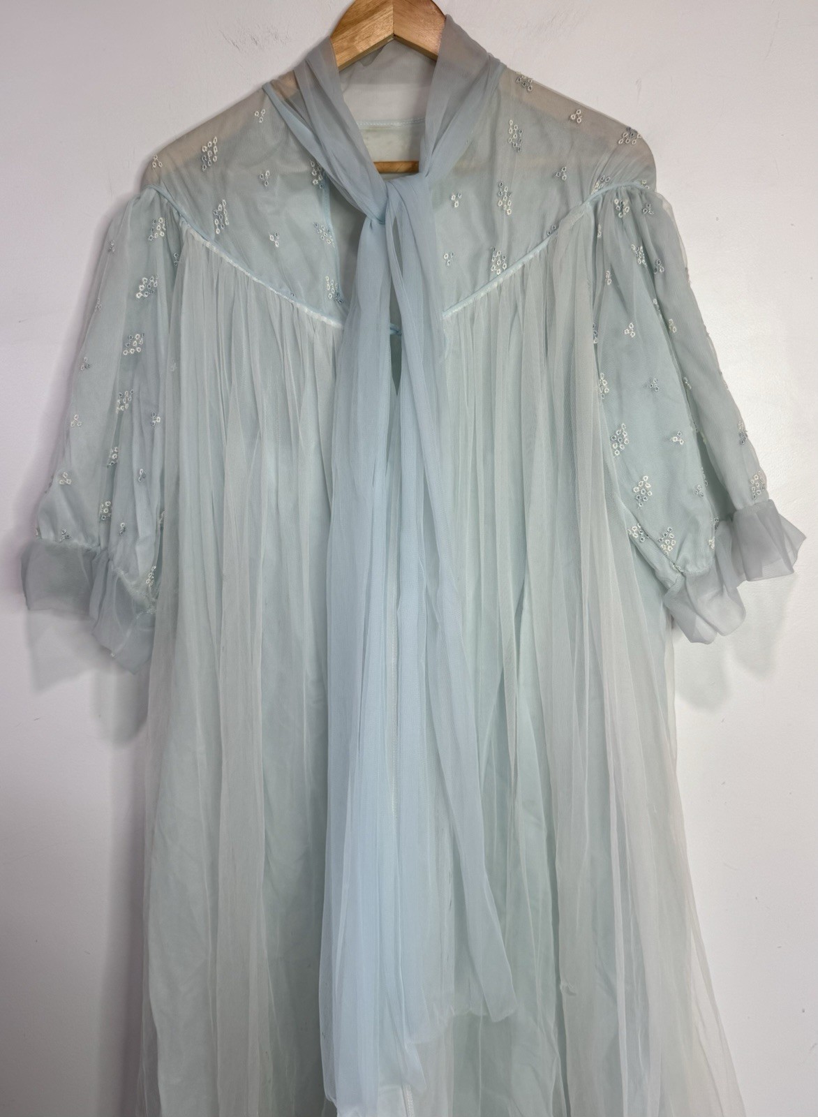 Vintage Robe Tule Handmade Aqua Turquoise Size Medium