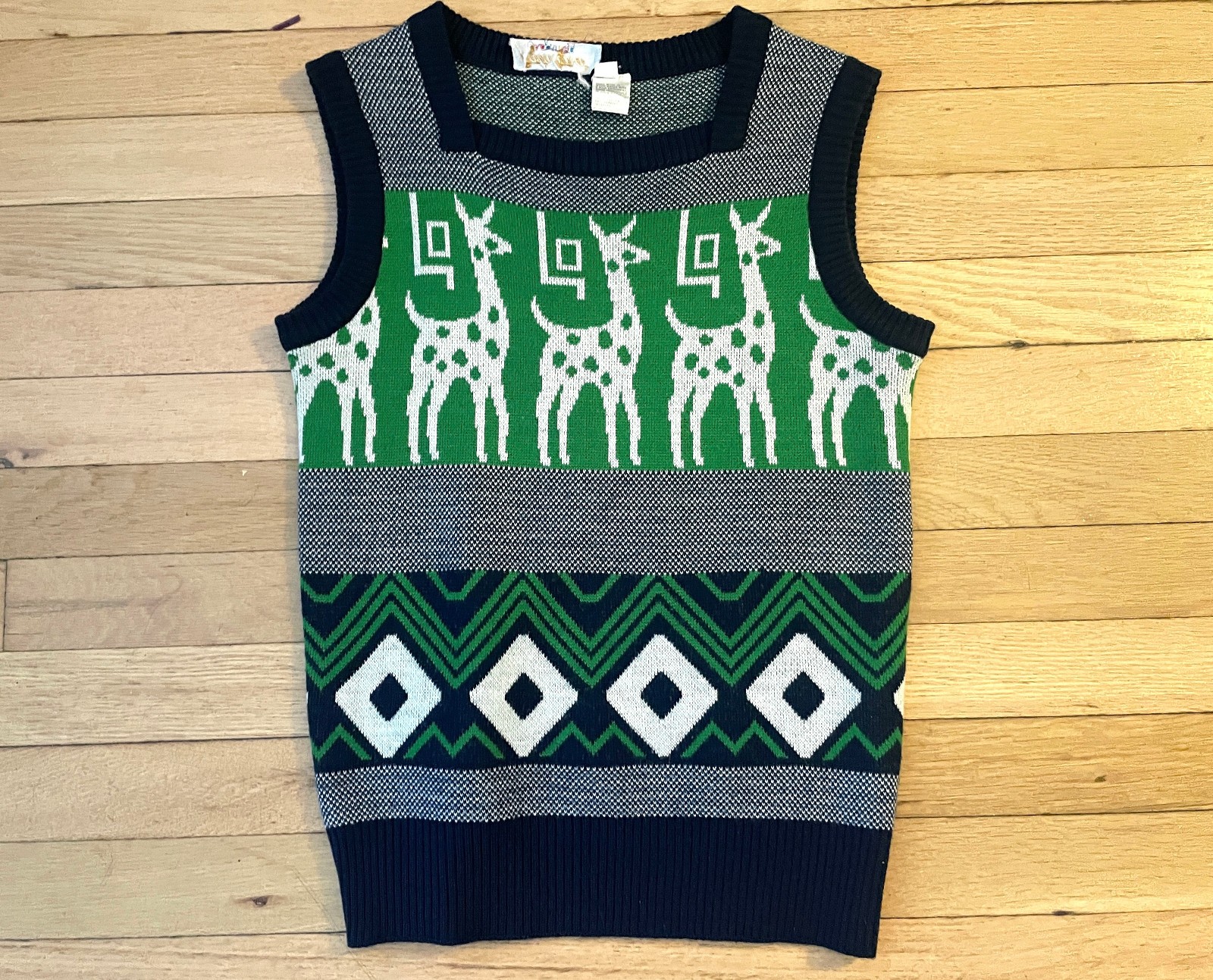 Vintage Women&rsquo;s 1960s Catalina Jacquard Sweater Vest Giraffe Wool Blend Medium