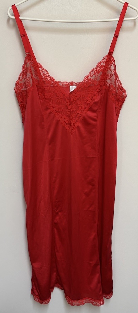 Vintage Unbranded Red Nylon Full Slip w/ Lace Size 38 SHIPS FREE