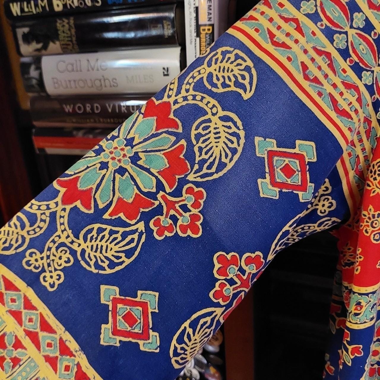Vintage 1970s red and dark blue 3/4 zip paisley print Nieman Marcus Models Coat