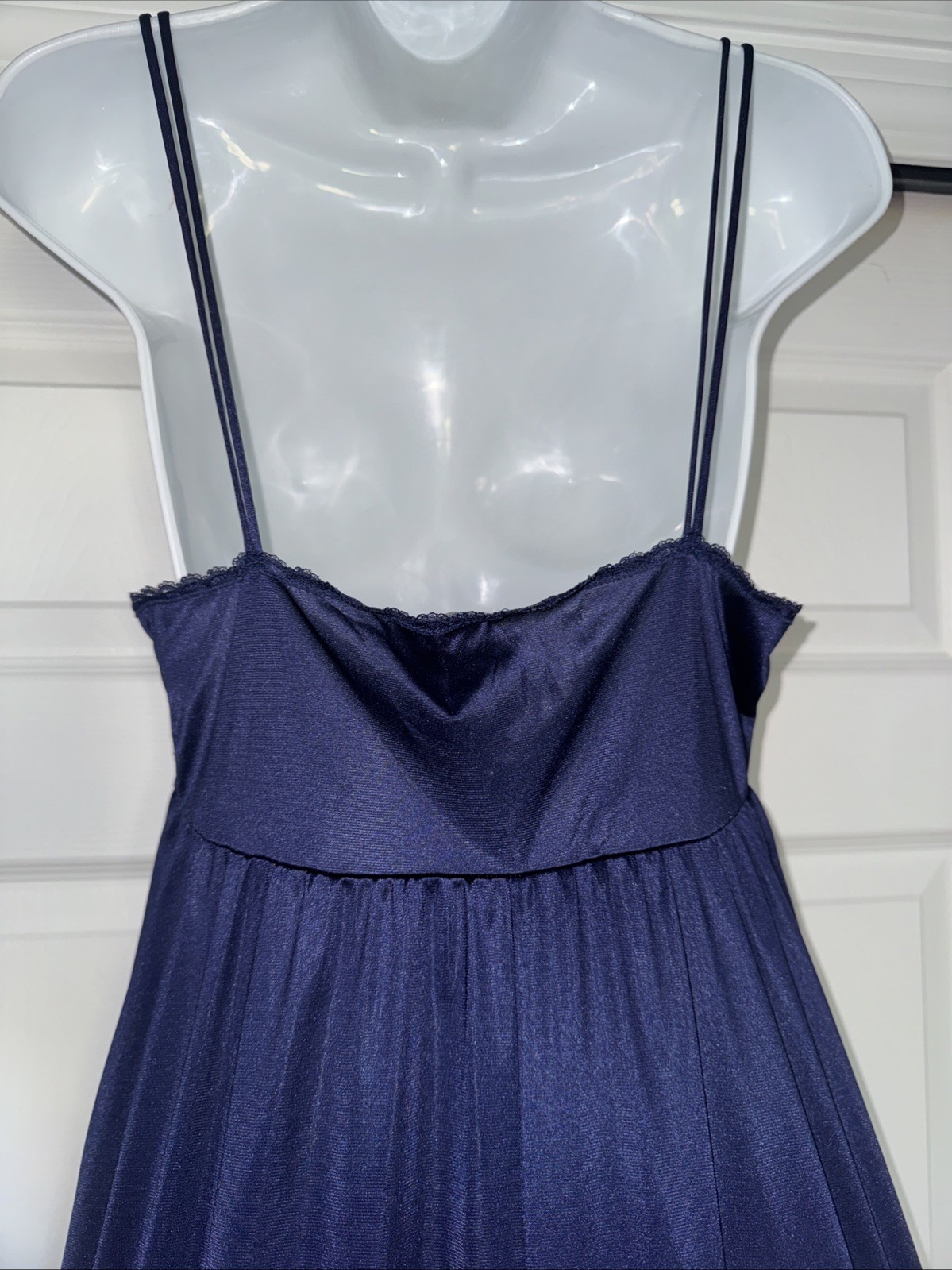 VTG VANITY FAIR Navy BLUE SWEEP NIGHT GOWN Large Long stretch Lace BODICE Gown