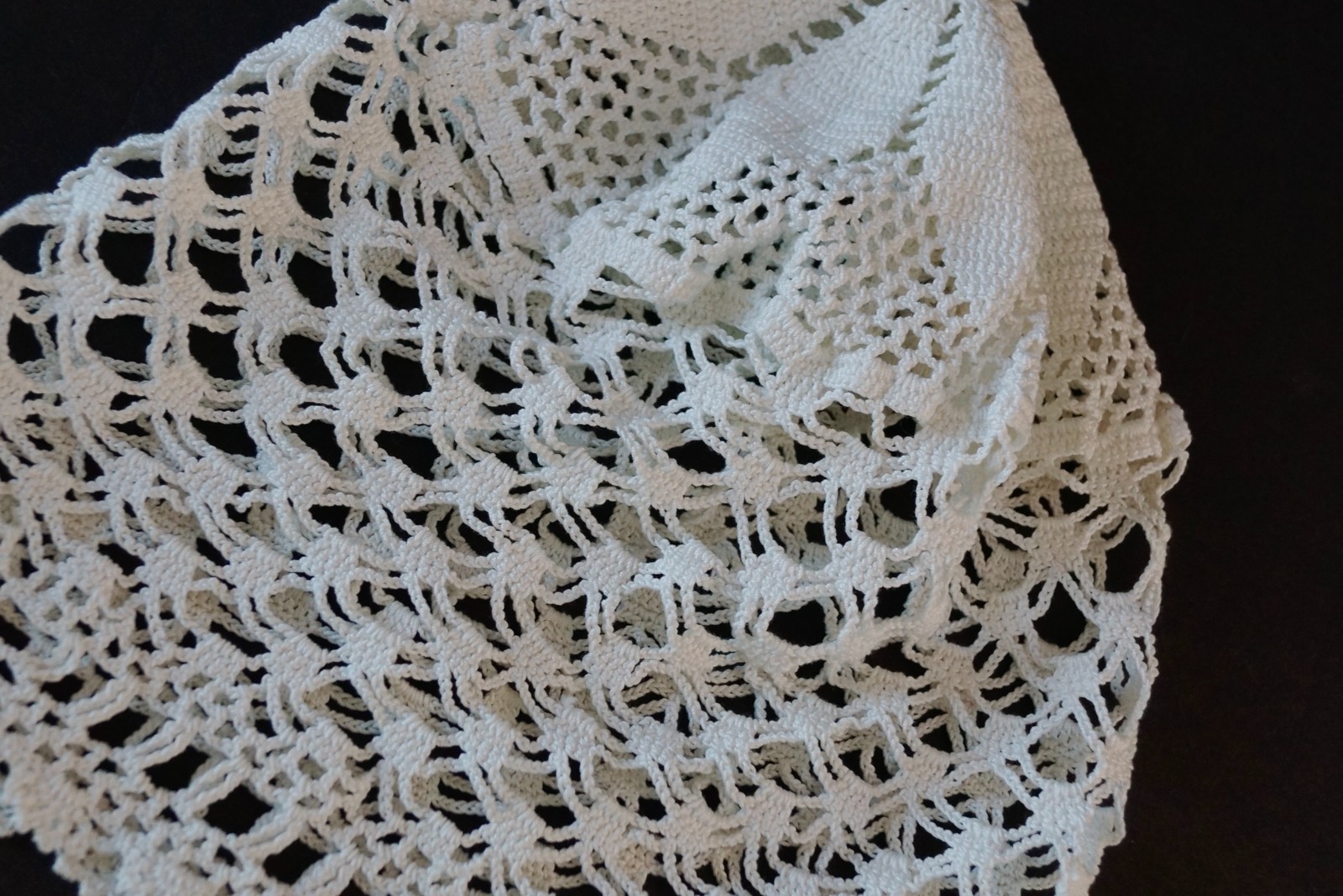 Vintage Crocheted Boudoir Night Cap Sleep Cap Bonnet & Matching Drawstring Bag