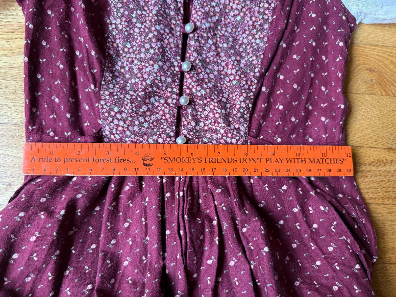 Vintage 1970&rsquo;s PRAIRIE FLORAL Romantic Dress Size 7/8 Unbranded Bee Darlin&rsquo;?