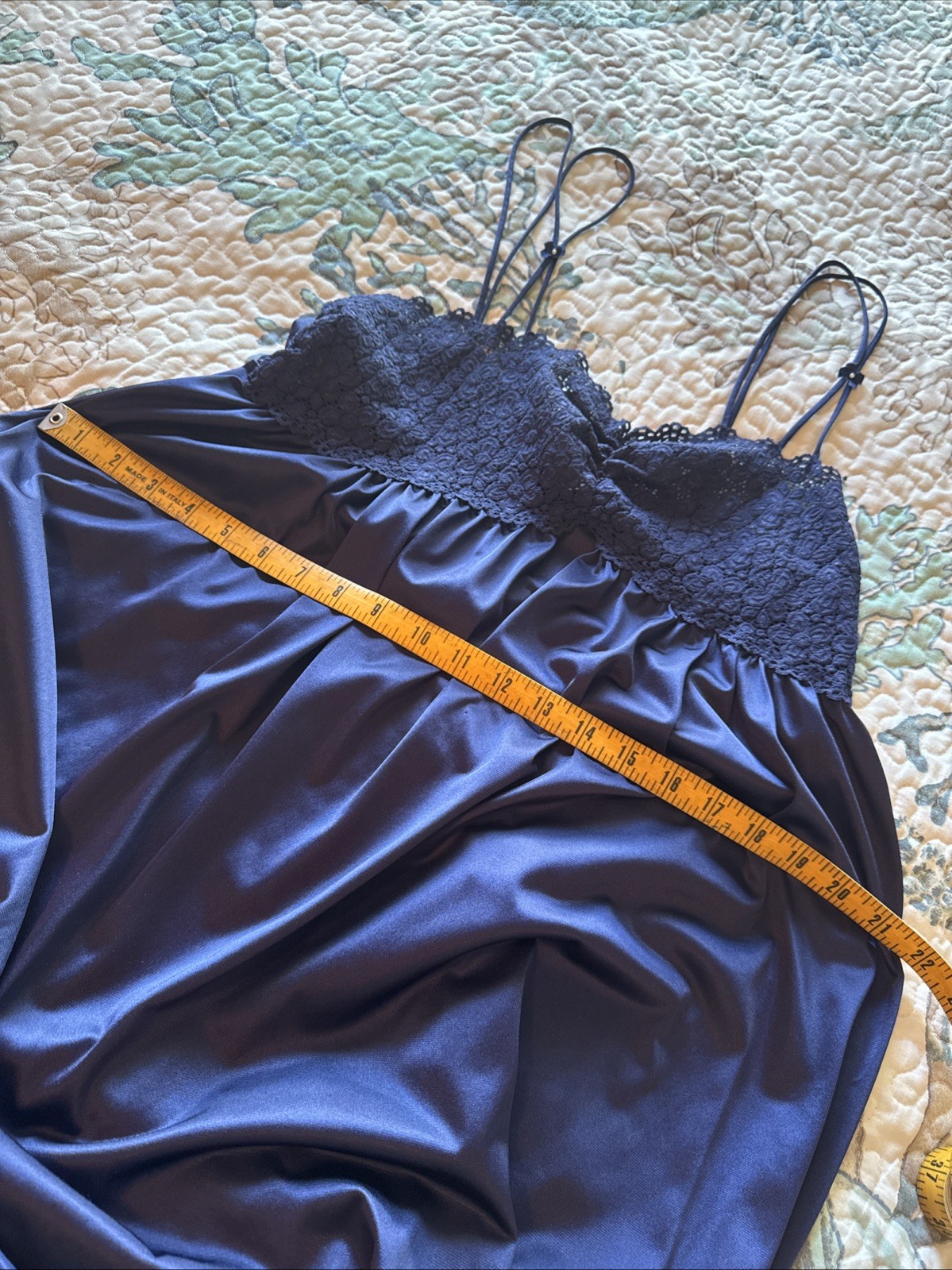 VTG VANITY FAIR Navy BLUE SWEEP NIGHT GOWN Large Long stretch Lace BODICE Gown